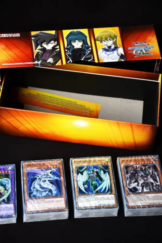 Yu-Gi-Oh TCG Speed Duel GX: Duel Academy Box - antique